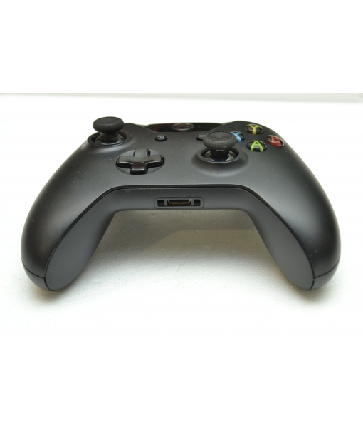Джойстик Microsoft Xbox One Wireless Controller (rev. V2)