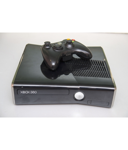 Игровая консоль  XBOX 360 Slim 500gb + 2й геймпад